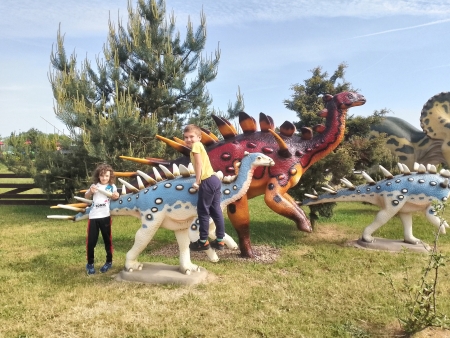 Wycieczka szkolna do Bałtyckiego Parku Dinozaurów & Safari Wrzosowo 